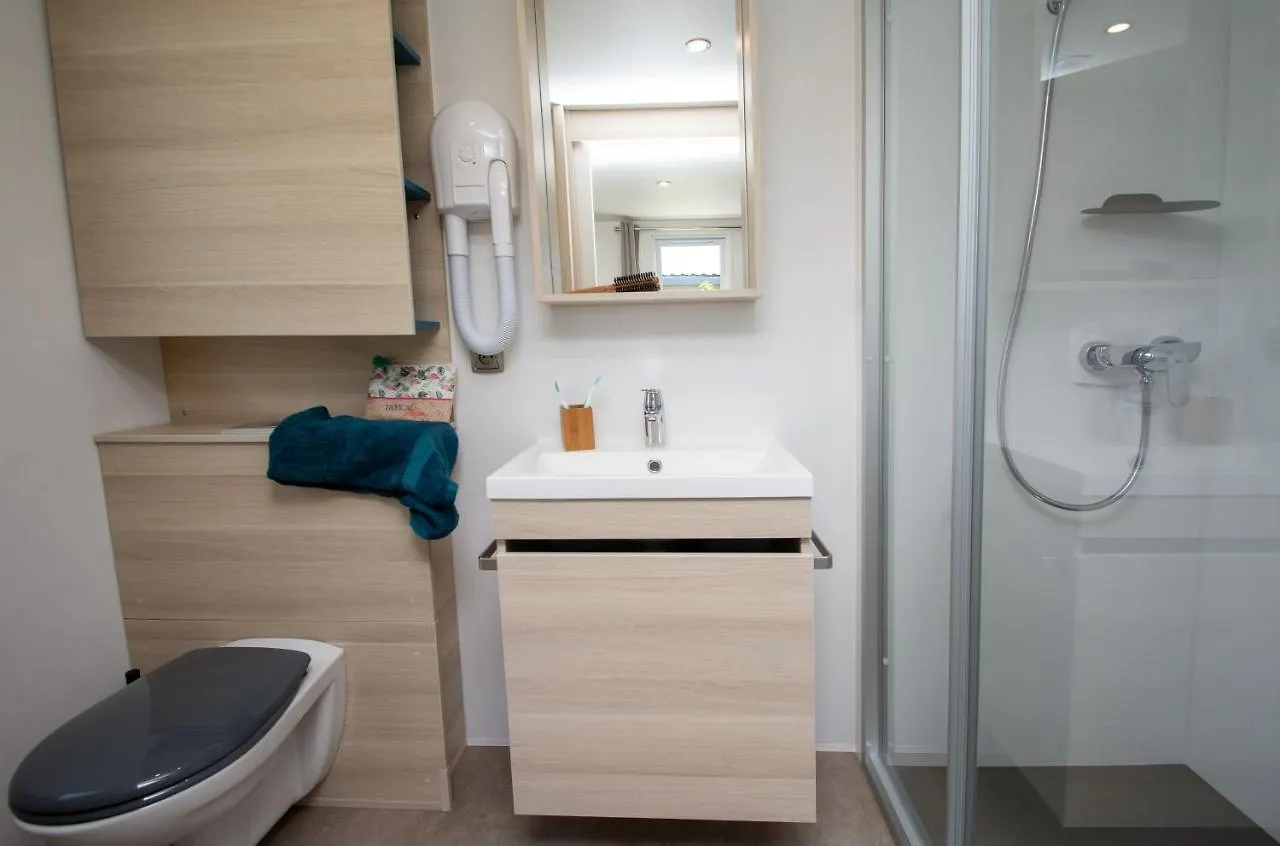Hotel Camping Les Hautes Prairies Lourmarin