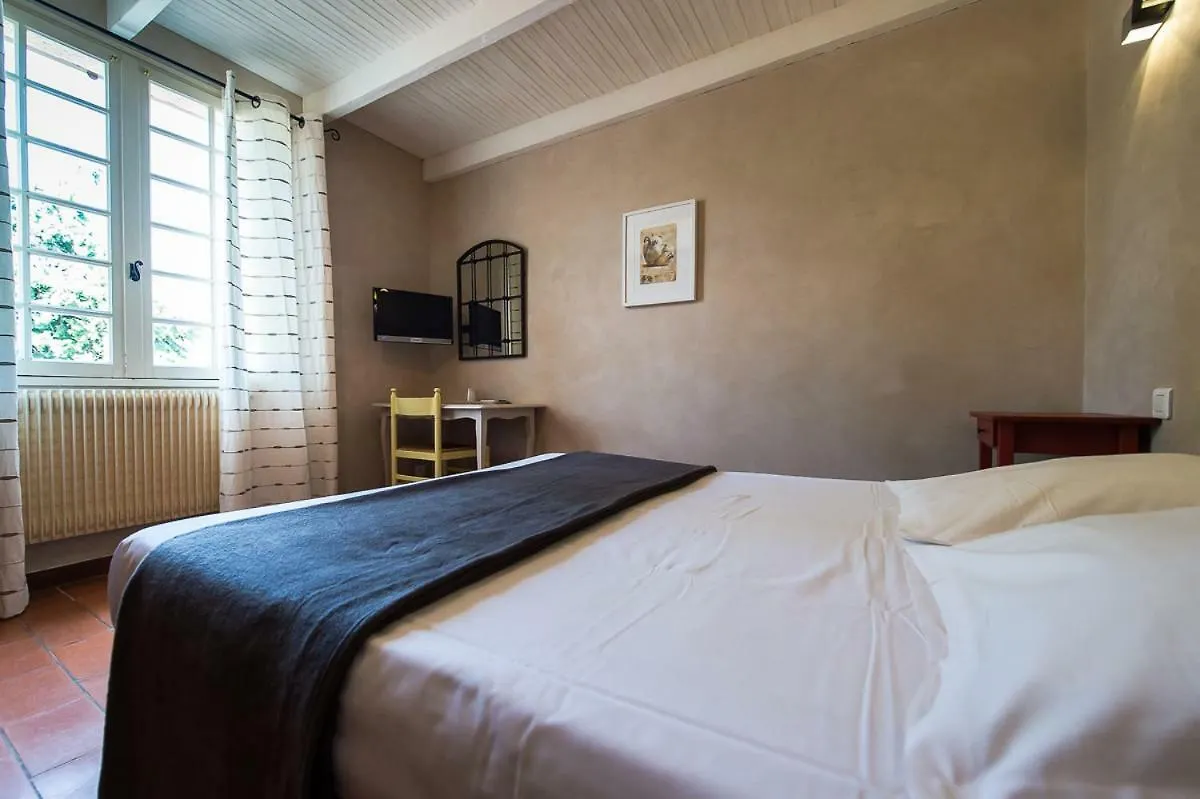 Camping Les Hautes Prairies Lourmarin 0*,  France